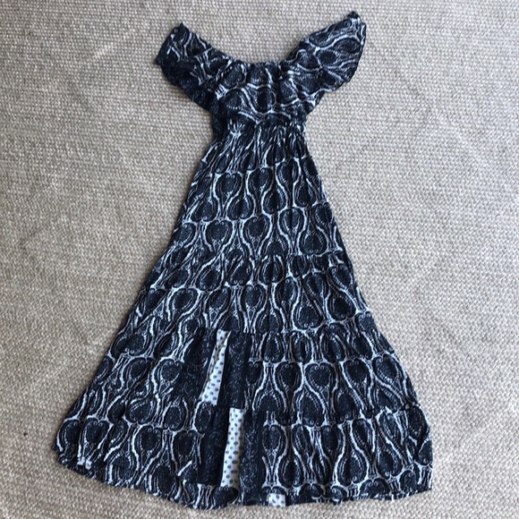 Brand new boutique dress from RB Couture! - Picture 2 of 4